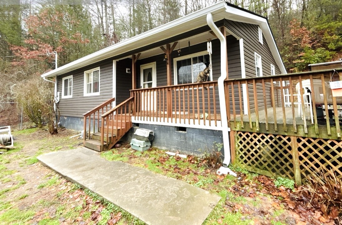 Beautiful Siding Replacement Project in Unicoi, Tennessee Thumbnail