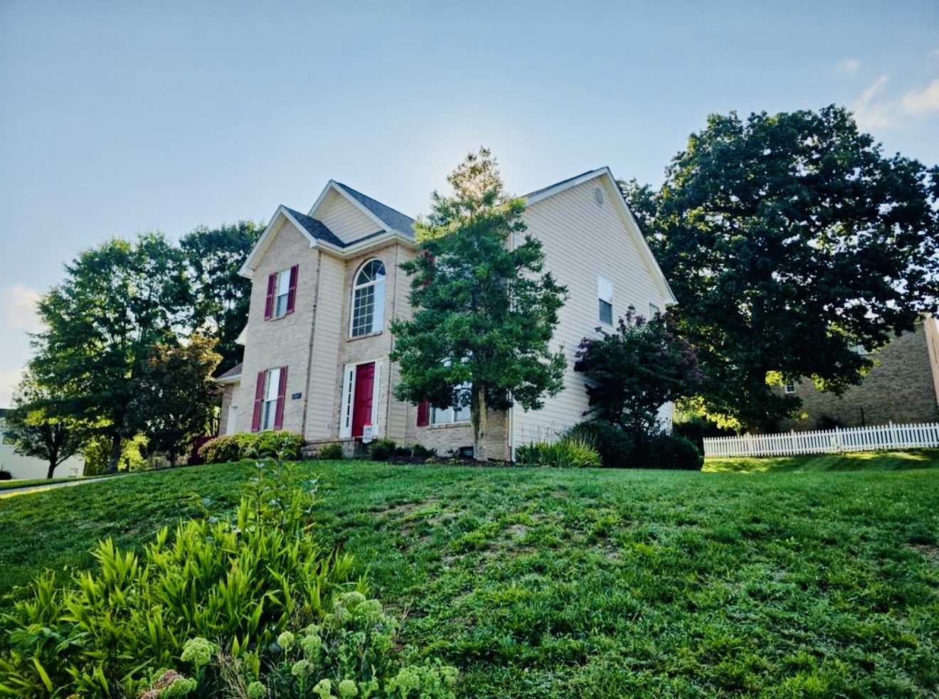 Gorgeous Siding Replacement Project in Johnson City, Tennessee Thumbnail